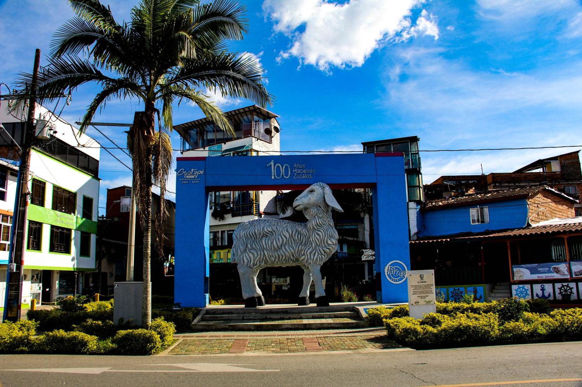Hotel Real Guatapé Exterior photo